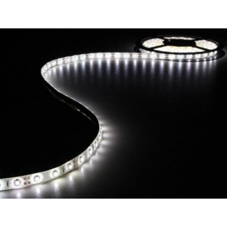 KIT MET FLEXIBELE LED-STRIP EN VOEDING - KOUDWIT - 300 LEDS - 5 m - 12Vdc